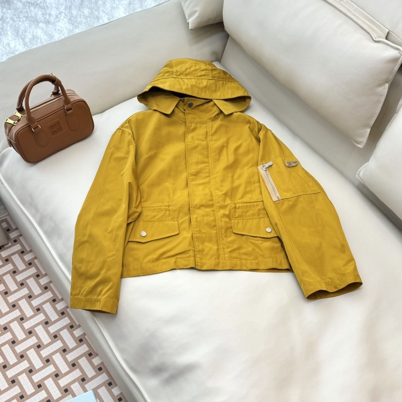 B**rry down coat